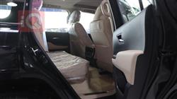 تۆیۆتا لاند کروزەر